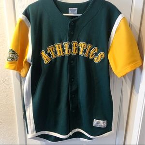 VINTAGE OAKLAND ATHLETICS JERSEY